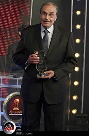 عزت العلايلي