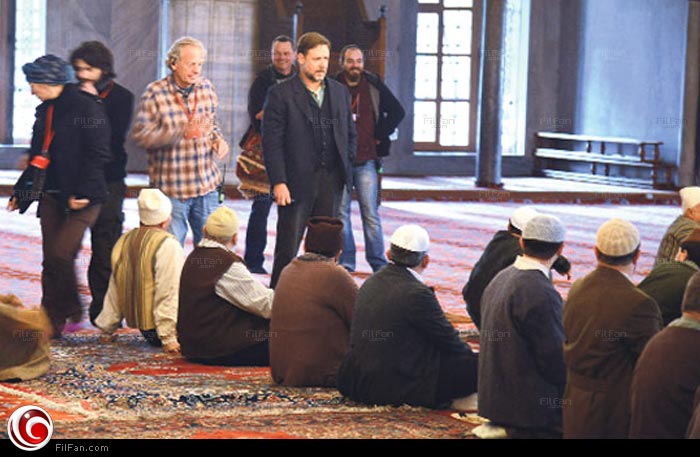 راسل كرو يعاين أماكن تصوير الفيلم