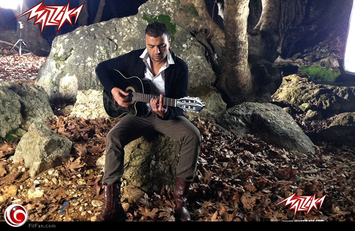 رامي صبري في لقطة من  كليب &quot;برتاح&quot;