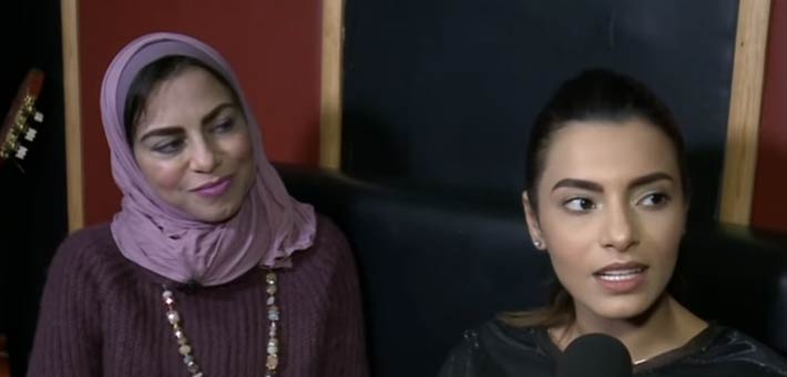 كارمن سليمان ووالدتها 