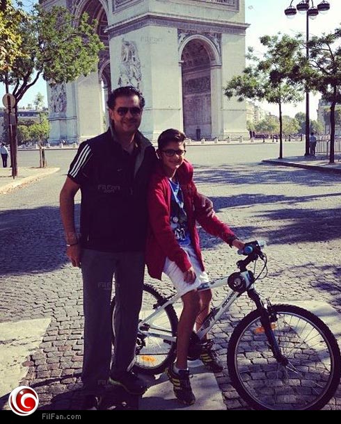 راغب مع ابنه لؤي