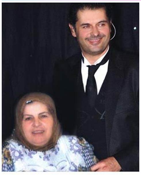 راغب علامة ووالدته