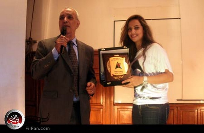 تكريم راندا حافظ في &quot;أكادمية المستقبل&quot;