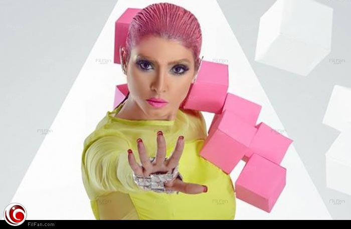 روجينا في إطلالتها لفصل الربيع