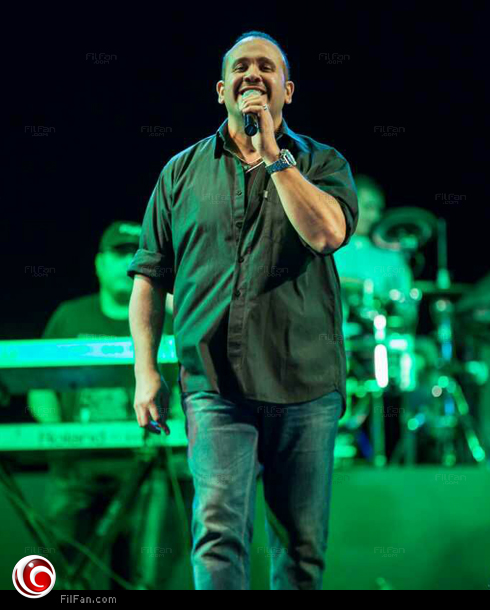 هشام عباس يغني في &quot;موسى كوست