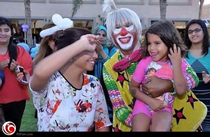 شيرين سعيدة بعيد ميلاد هنا