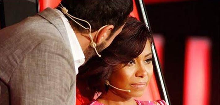 كاظم الساهر يمسح دموع شيرين