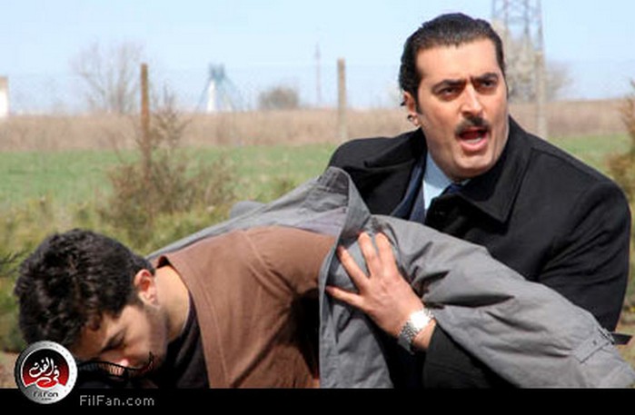 باسم ياخور وشريف سلامة في لقطة من "حرب الجواسيس"