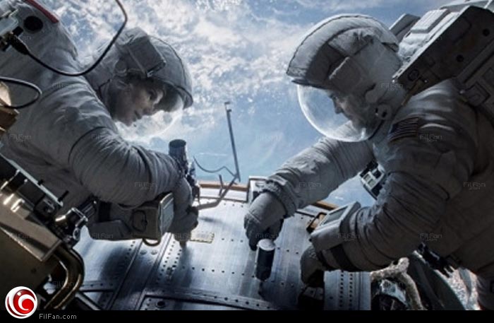 ساندرا بولوك وجورج كلوني في لقطة من الفيلم