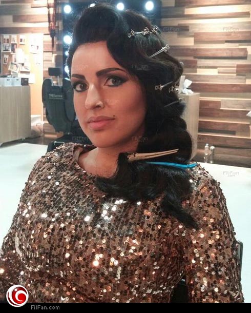 جينيفر في زي أحلام