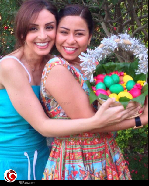 أنغام وشيرين مع بيض شم النسيم الملون