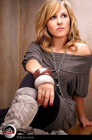 الفنانة الشابة شيري