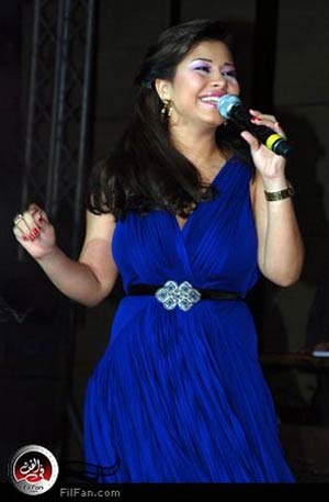 شيرين تغني في حفل نادي الروتاري