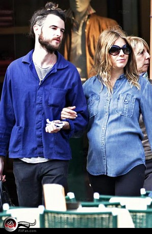 سيينا ميلر أثناء الحمل