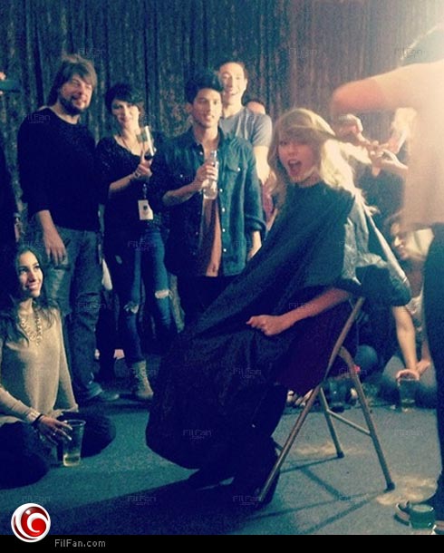 تايلور سويفت  تضحي بشعرها المموج الطويل