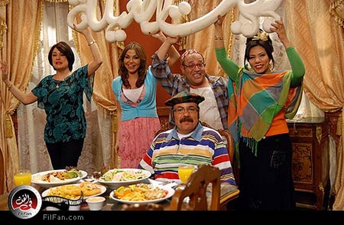 بطلات &quot;بيت العيلة&quot; يحتفلن بطلعت زكريا