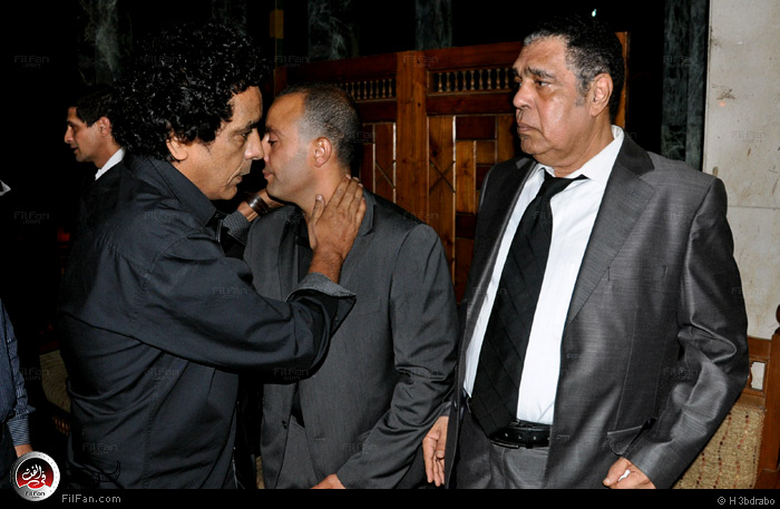 منير والسقا وسامي العدل في العزاء