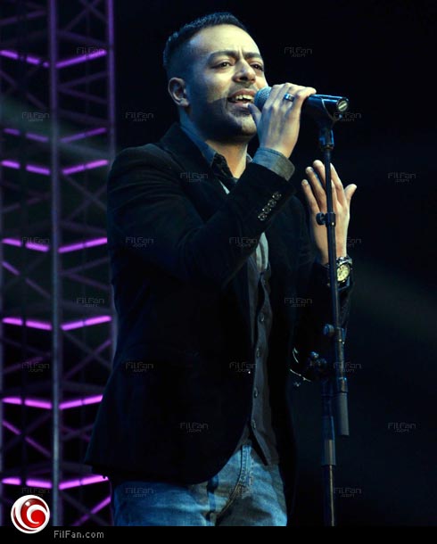 تامر في حفل جامعة مصر للعلوم والتكنولوجيا