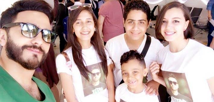 تامر حسني وأعضاء فريقه في The Voice Kids  