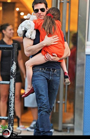 توم كروز مع ابنته