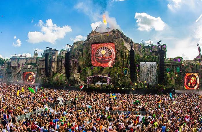 من حفلات  tomorrowland