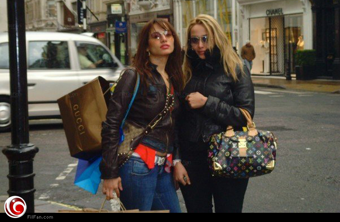 زينة ونسرين شقيقتها