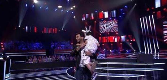 تامر حسني يخطف السيسي