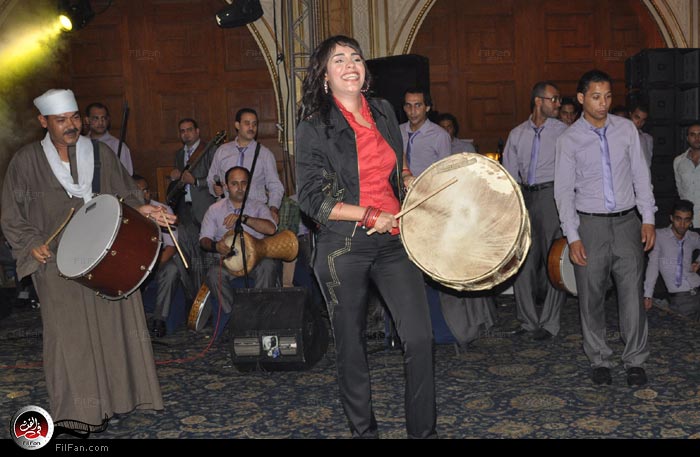 أمينة في الحفل