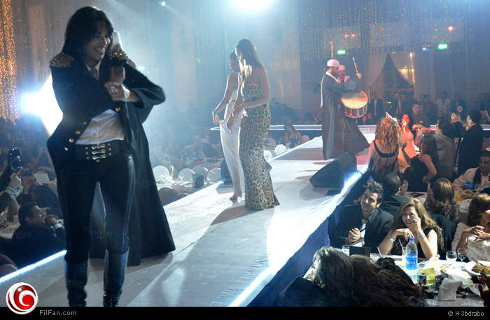 أمينة في الحفل