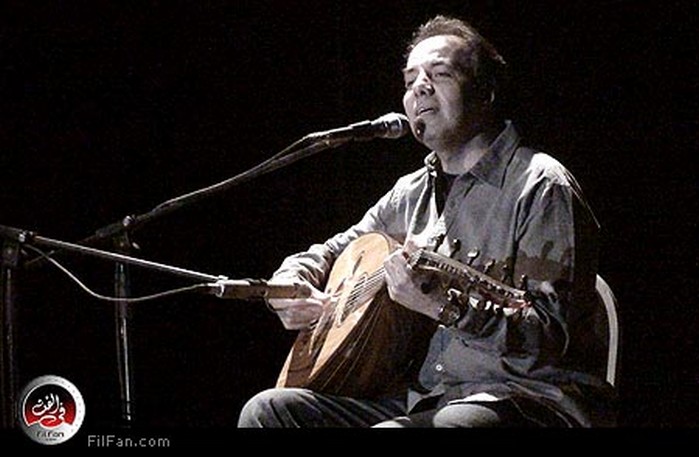 وجيه يغني في الساقية