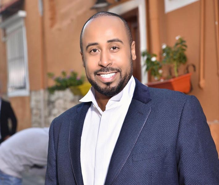 يوسف العماني