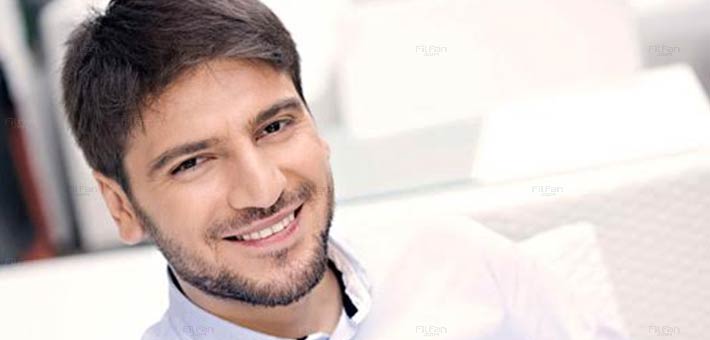 تجربة سامي يوسف فشلت في تغيير نظرة المطربين العرب للأغنية الدينية