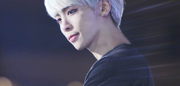 المغني الرئيسي لفريق SHINee