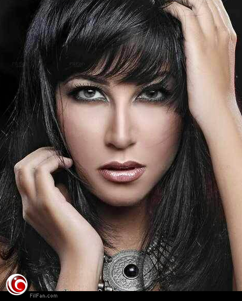 ياسمن جمال في لقطة من الكليب