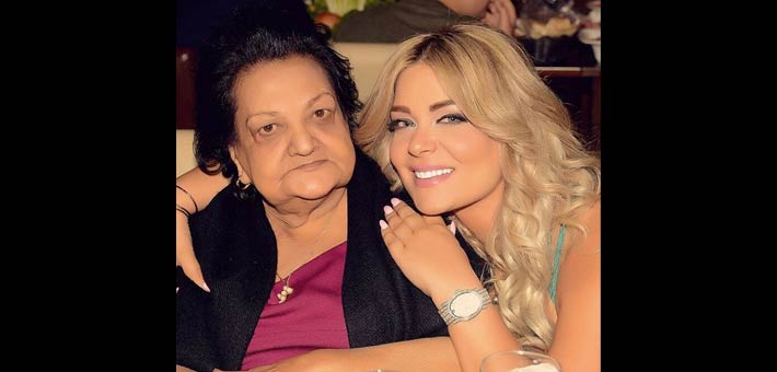 مادلين مطر ووالدتها