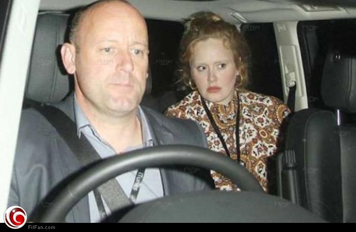 أديل بدون ماكياج