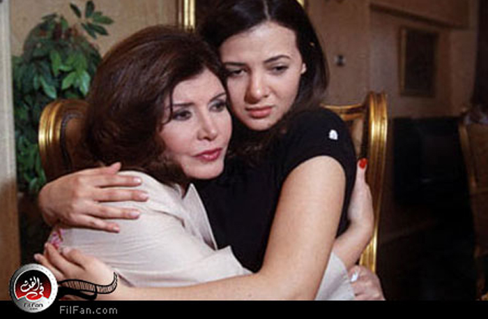 لقطة من مسلسل &quot;أحزان مريم&quot; تجمع بين دنيا سمير غانم وميرفت أمين