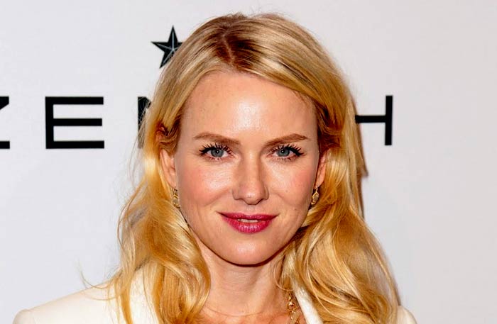 ناعومي واتس