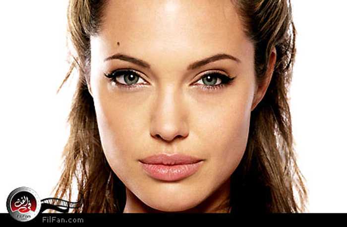 أنجلينا جولي