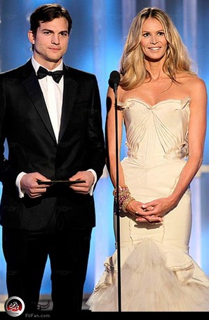 إل مكفيرسون وأشتون كوتشر خلال حفل توزيع جوائز الجولدن جلوب