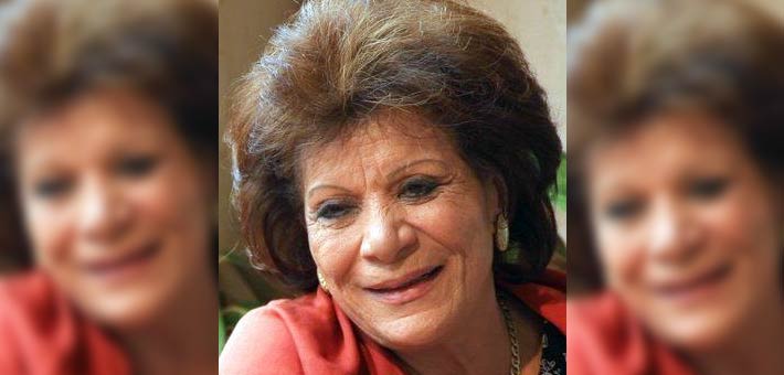 عايدة عبد العزيز