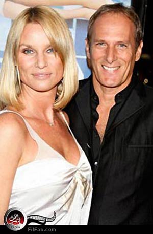 نيكوليت شيردان والمطرب مايكل بولتون