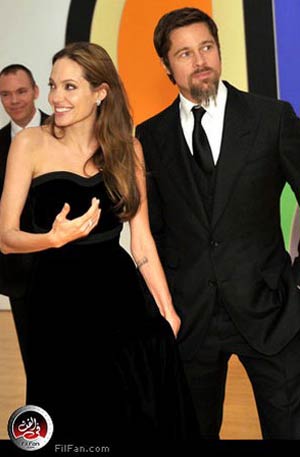 برانجلينا يشتهرا بأعمال الخير