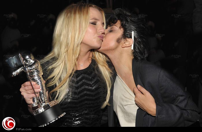 جاجا وسبيرز في عرض سابق