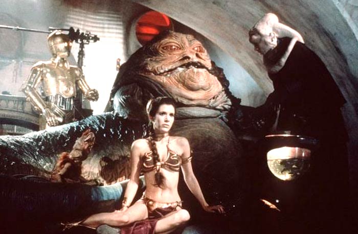 كاري فيشر في دور الأميرة ليا