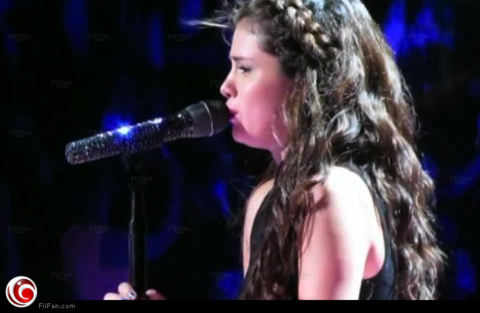 سيلينا جوميز تبكي على المسرح والسبب ليس جستين بيبر بل &quot;instagram&quot; !