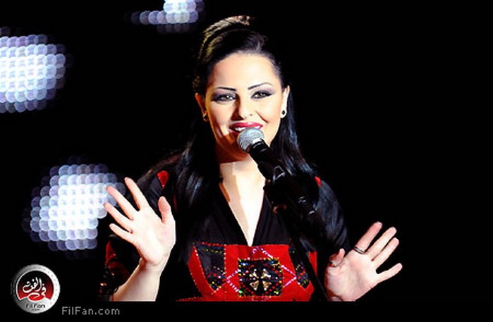 ديانا كرازون في حفل &quot;صلالة&quot;