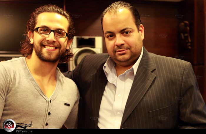 شادي الغيطاني مع كريم رشيد أثناء توقيع العقد