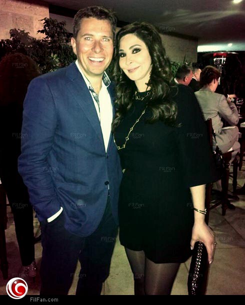 إليسا بصحبة السفير البريطاني في بيروت