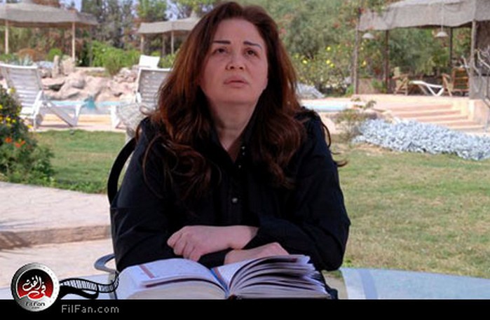 إلهام شاهين في مشهد من المسلسل